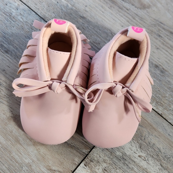First Steps Baby Girl Soft Pink Moccasin Shoes - Picture 1 of 7